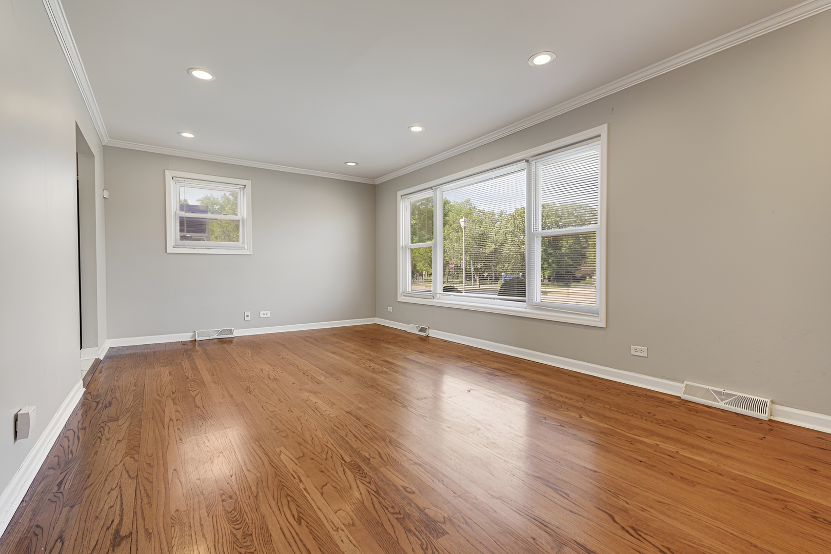 407 North West Avenue Elmhurst IL 60126