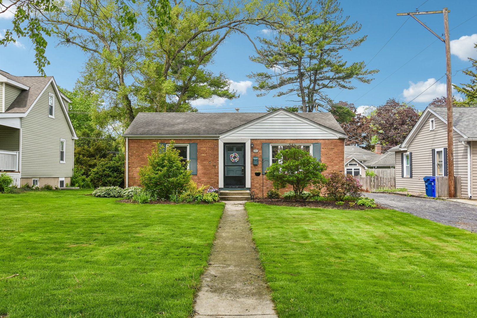 836 Lyford Lane Wheaton IL 60189