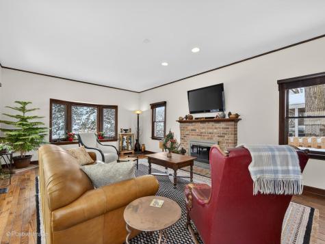 349 Ridge Avenue Clarendon Hills IL 60514