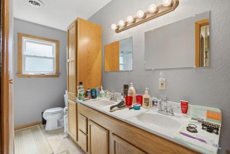 104 1ST Street E Lyndon IL 61261