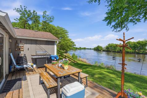 104 1ST Street E Lyndon IL 61261
