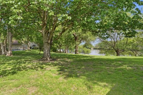 104 1ST Street E Lyndon IL 61261
