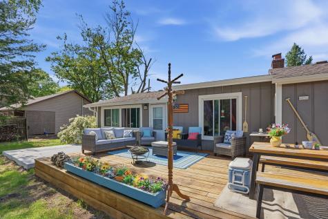 104 1ST Street E Lyndon IL 61261
