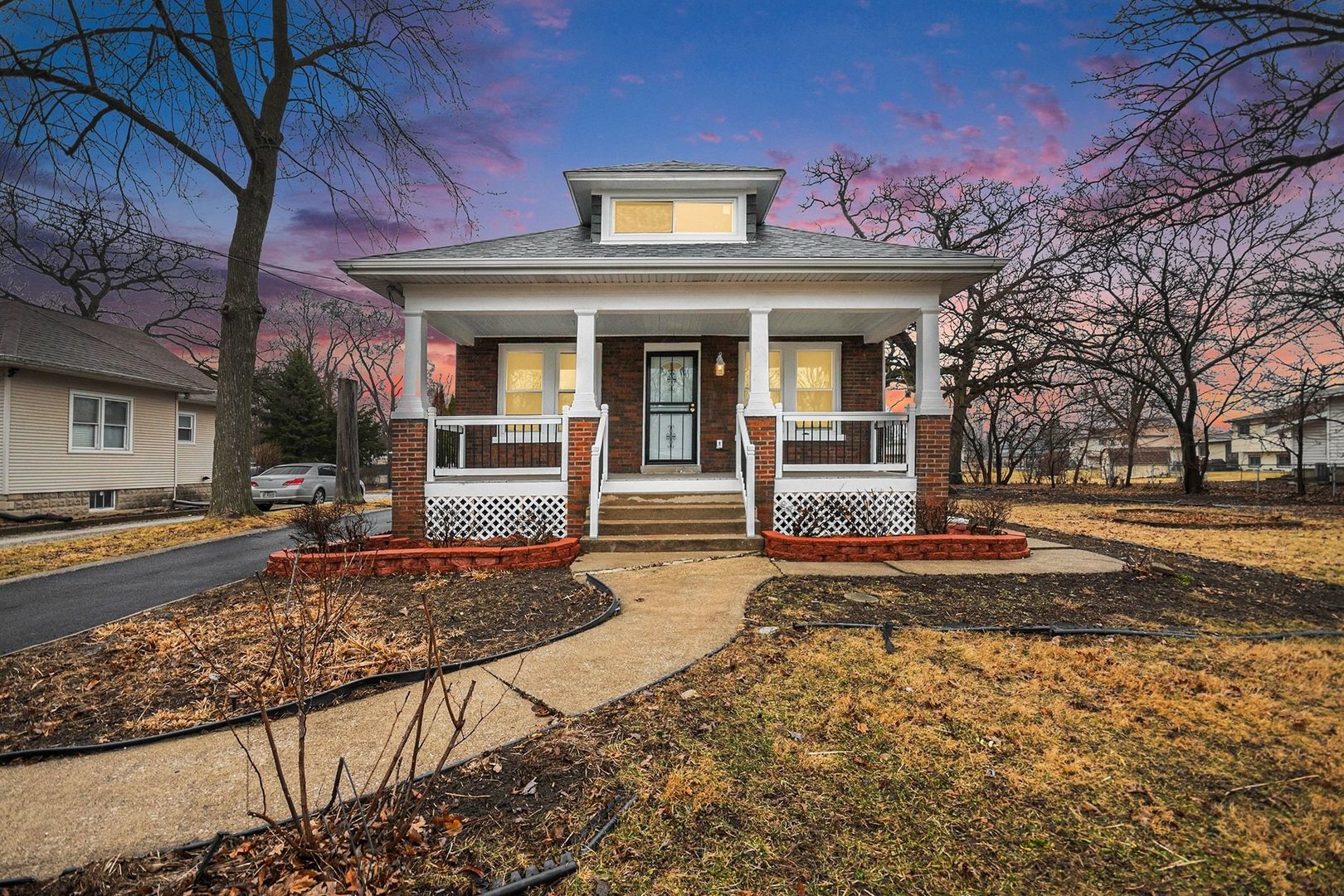 26 East 157th Street South Holland IL 60473