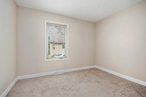 26 East 157th Street South Holland IL 60473