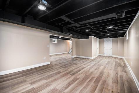26 East 157th Street South Holland IL 60473