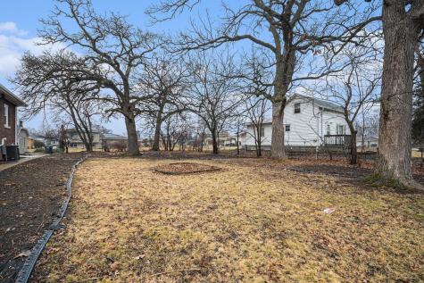 26 East 157th Street South Holland IL 60473