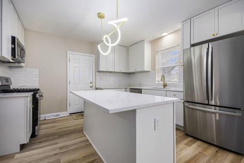 26 East 157th Street South Holland IL 60473