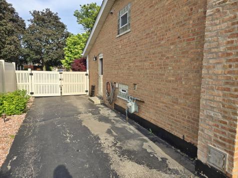 10720 South Lavergne Avenue Oak Lawn IL 60453