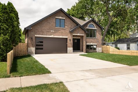 8650 Lockwood Avenue Burbank IL 60459
