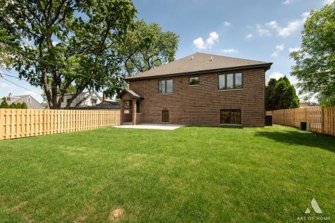 8650 Lockwood Avenue Burbank IL 60459