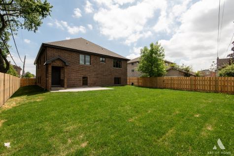 8650 Lockwood Avenue Burbank IL 60459