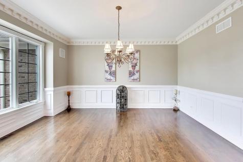 1N644 Woodhall Court Winfield IL 60190