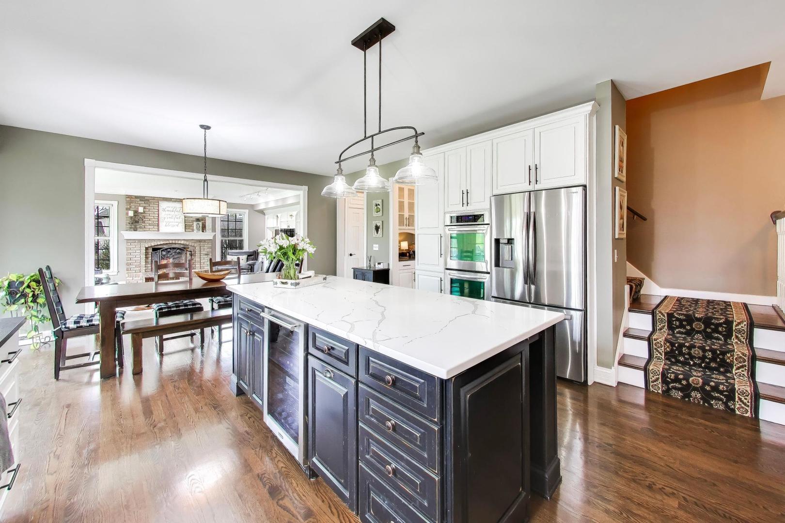 1N644 Woodhall Court Winfield IL 60190