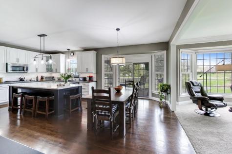 1N644 Woodhall Court Winfield IL 60190
