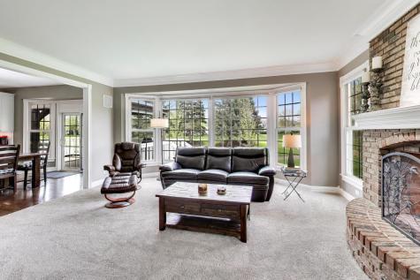 1N644 Woodhall Court Winfield IL 60190
