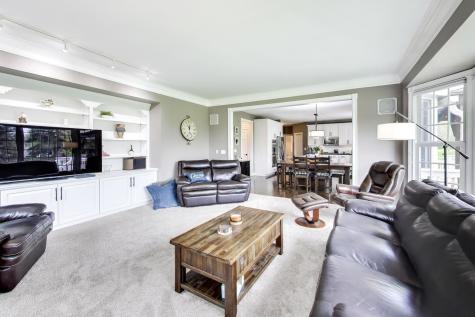 1N644 Woodhall Court Winfield IL 60190