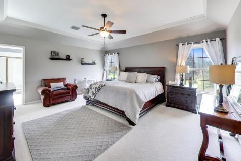 1N644 Woodhall Court Winfield IL 60190