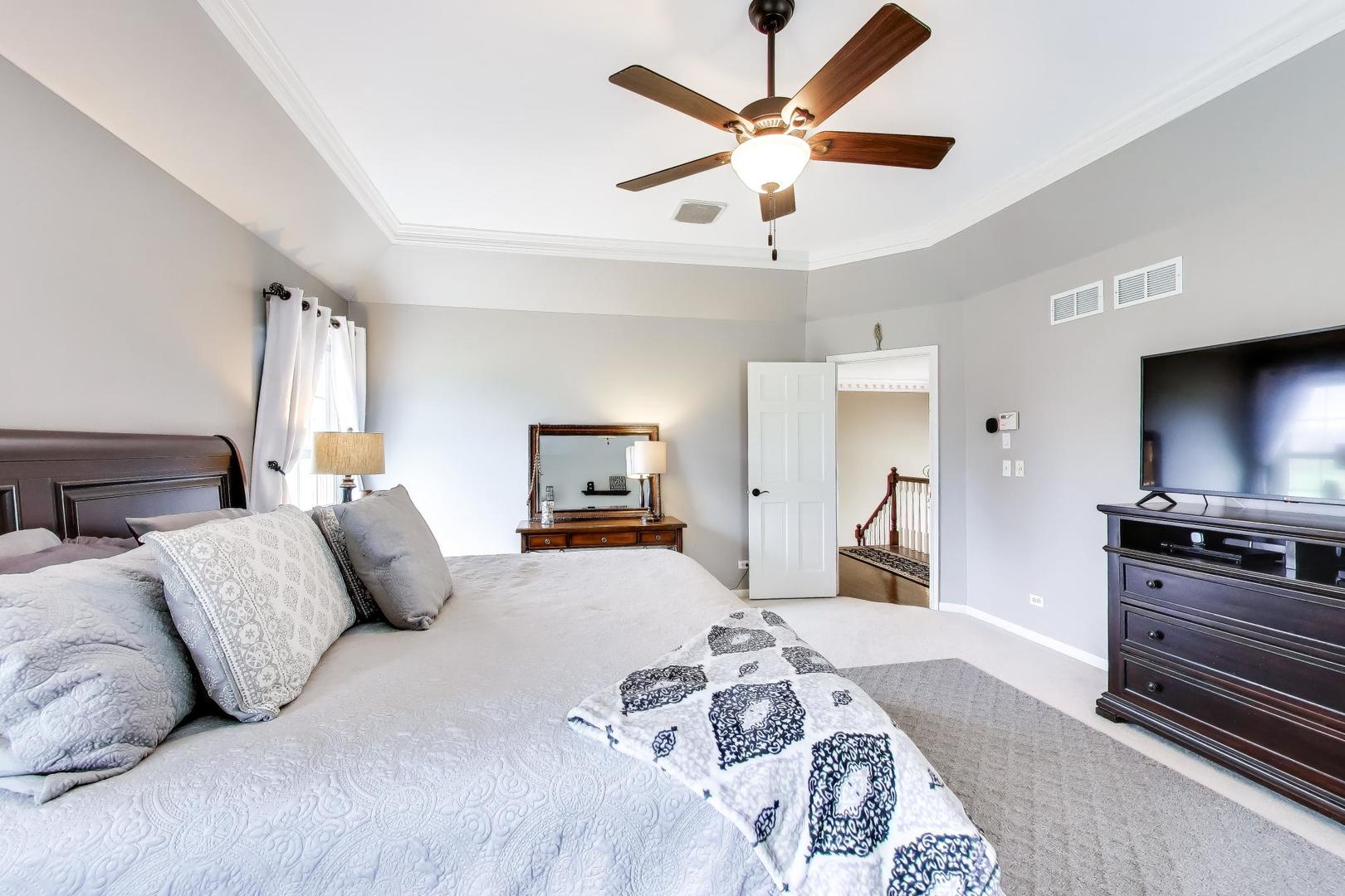 1N644 Woodhall Court Winfield IL 60190