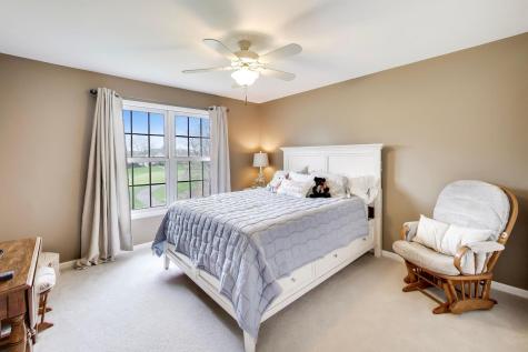 1N644 Woodhall Court Winfield IL 60190