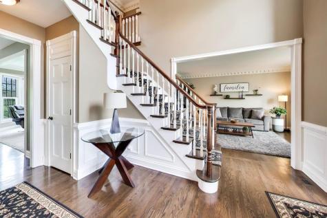 1N644 Woodhall Court Winfield IL 60190