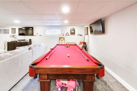 1N644 Woodhall Court Winfield IL 60190