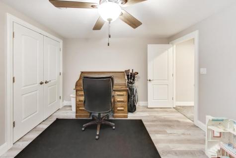1N644 Woodhall Court Winfield IL 60190