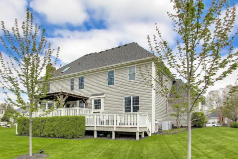 1N644 Woodhall Court Winfield IL 60190