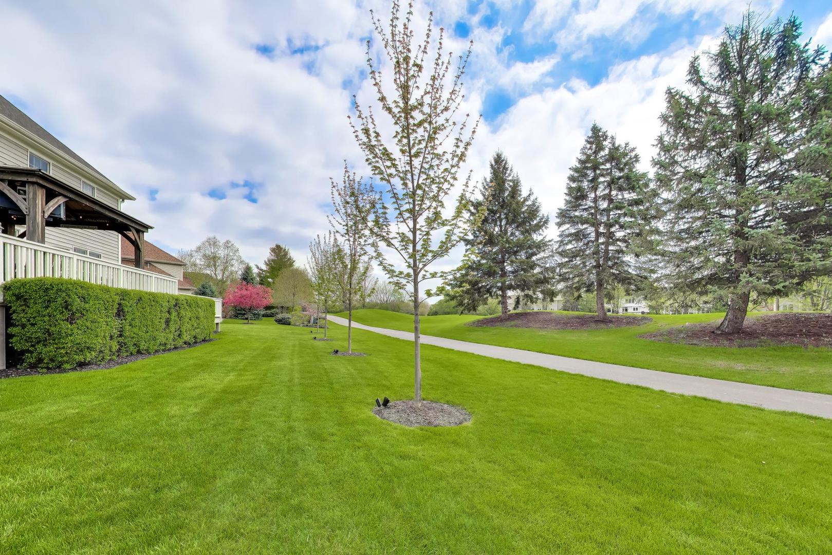 1N644 Woodhall Court Winfield IL 60190