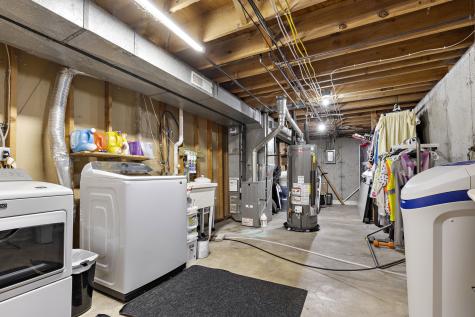 9825 Debbie Lane Machesney Park IL 61115