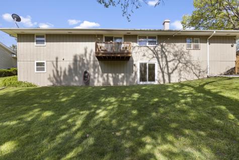 9825 Debbie Lane Machesney Park IL 61115