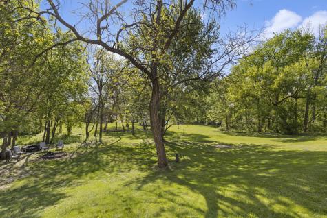 9825 Debbie Lane Machesney Park IL 61115