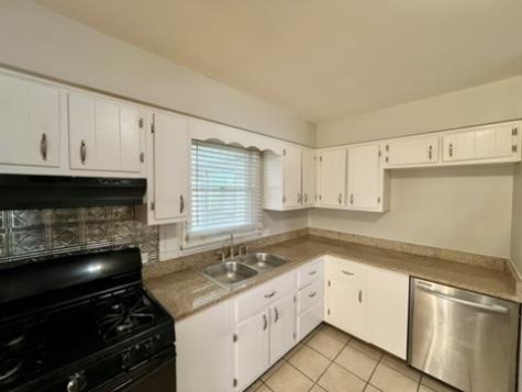 16046 Prairie Avenue South Holland IL 60473
