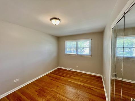 16046 Prairie Avenue South Holland IL 60473