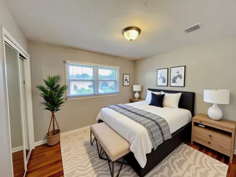 16046 Prairie Avenue South Holland IL 60473