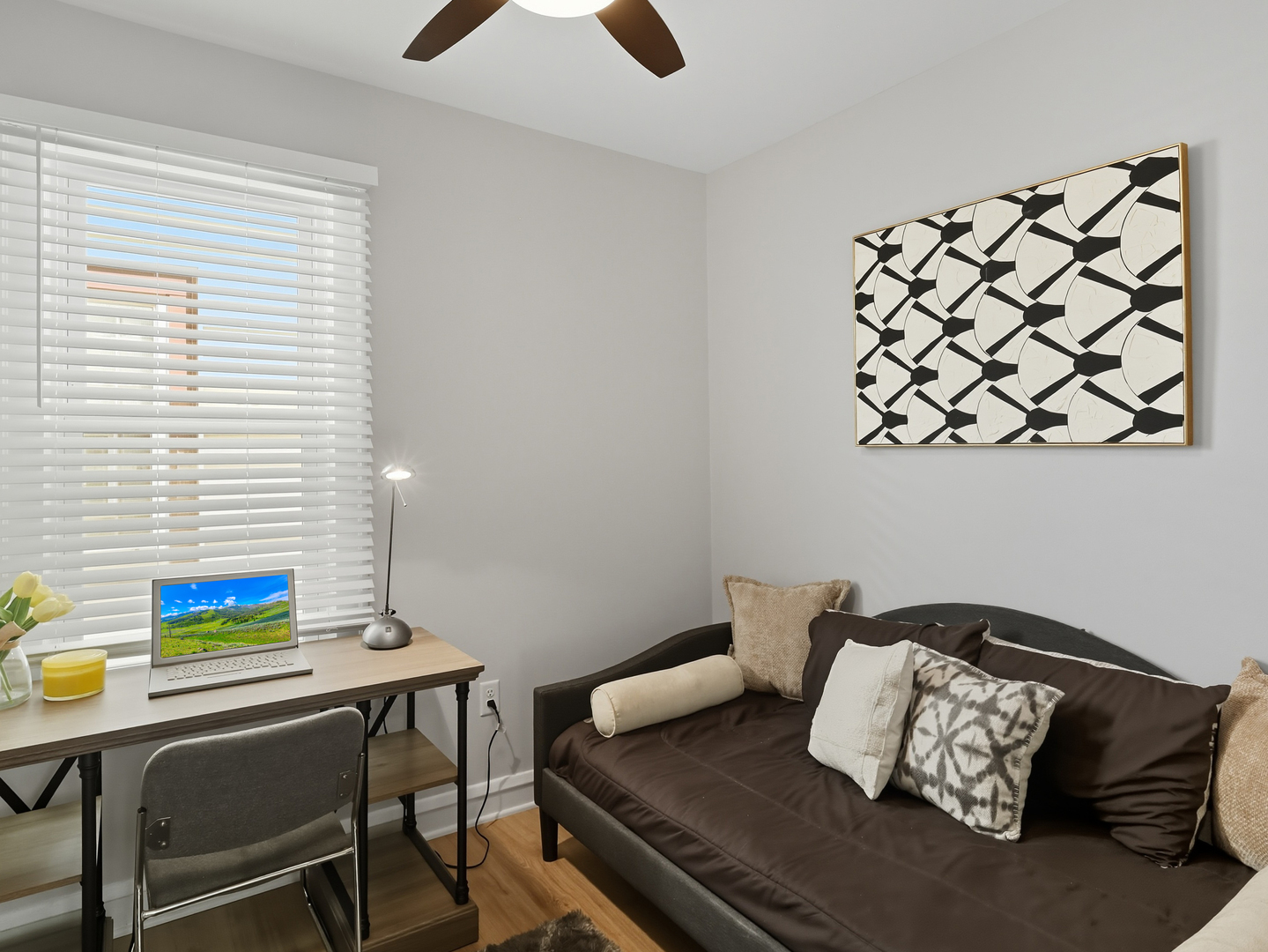 8442 South Kingston Avenue Chicago IL 60617