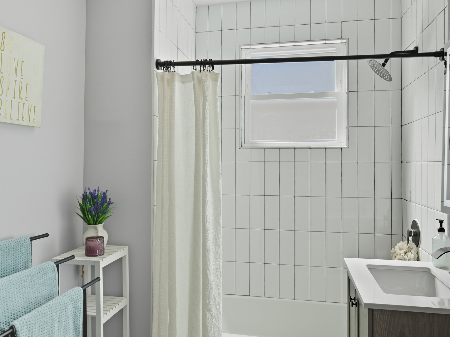 8442 South Kingston Avenue Chicago IL 60617