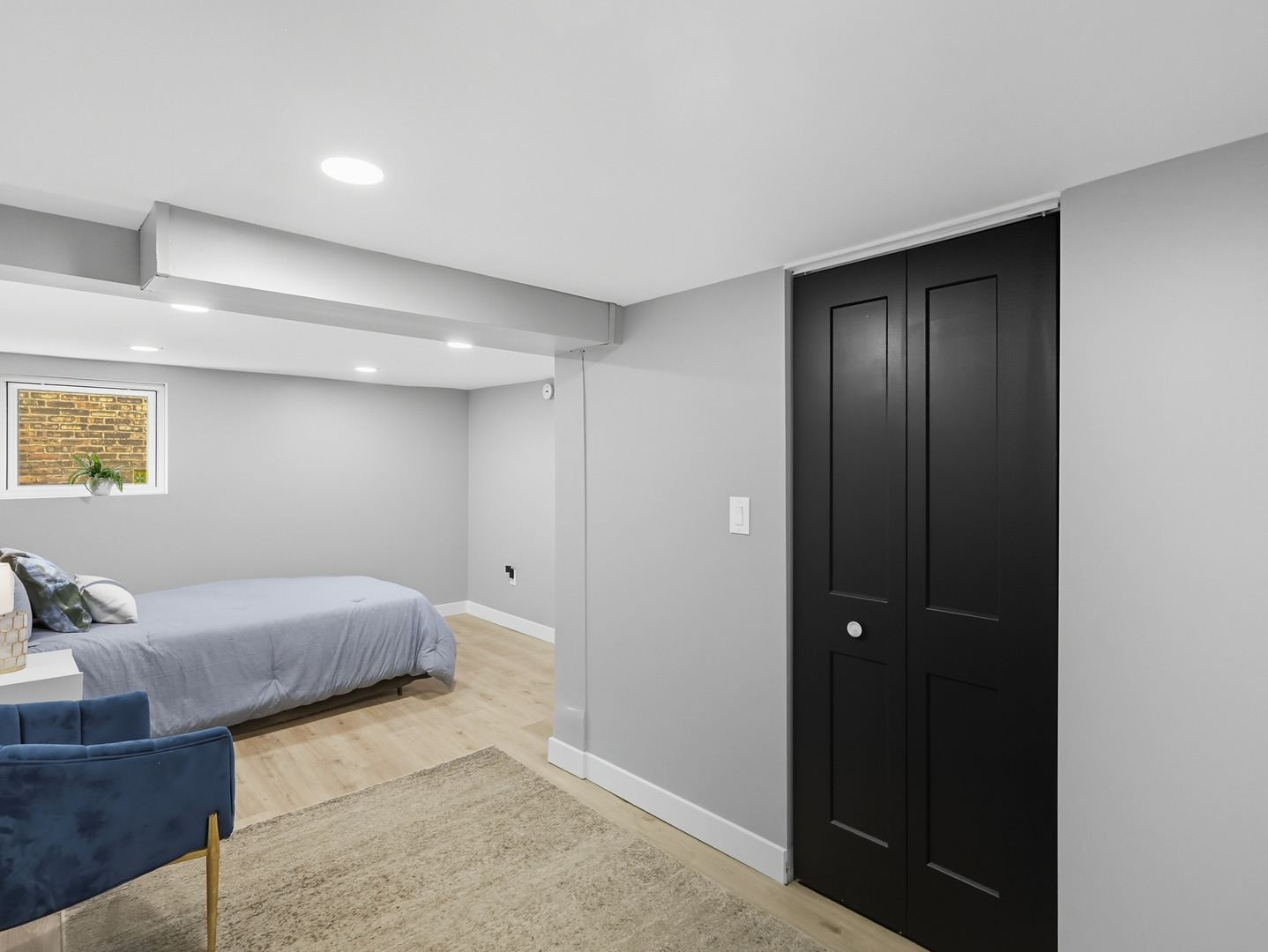 8442 South Kingston Avenue Chicago IL 60617