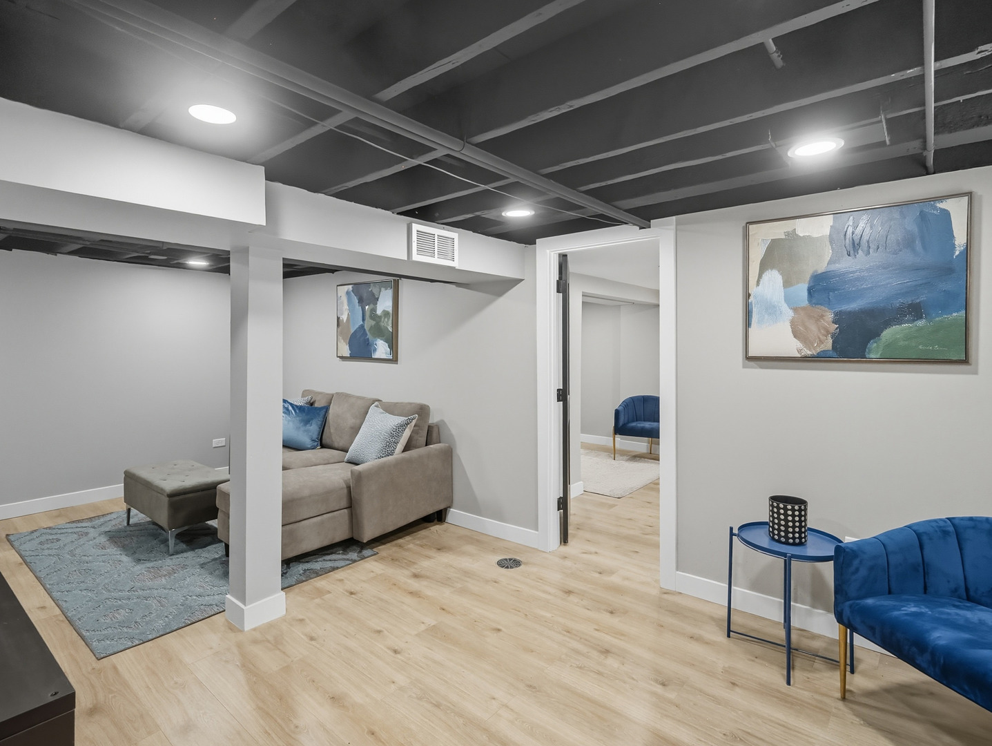 8442 South Kingston Avenue Chicago IL 60617