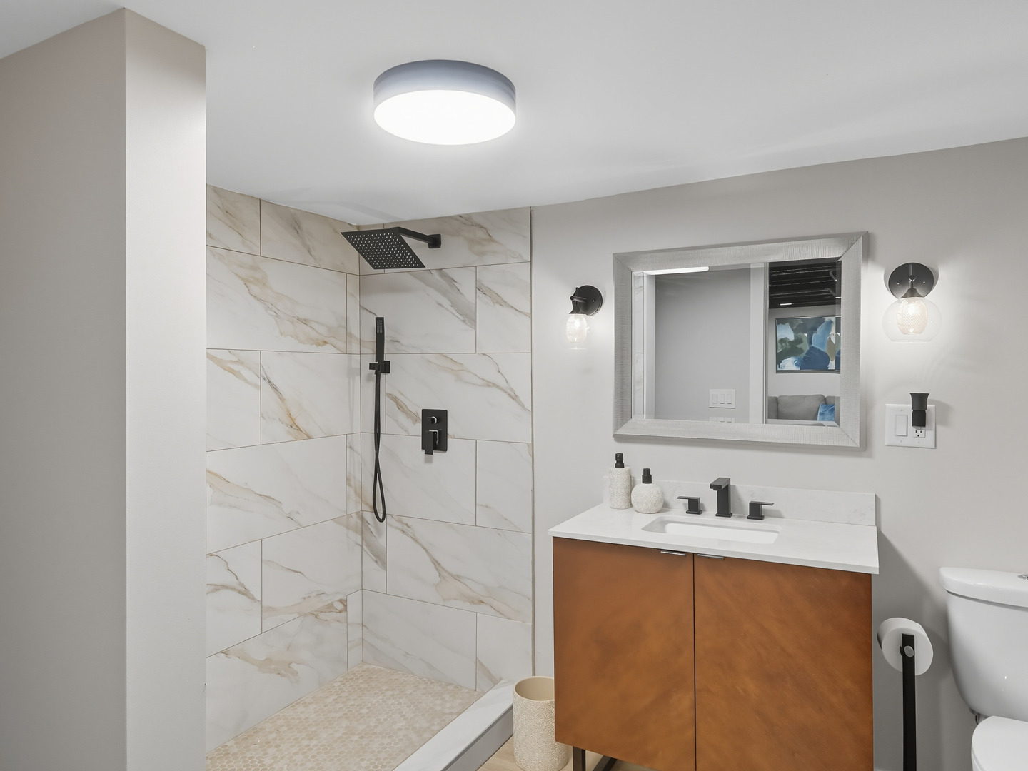 8442 South Kingston Avenue Chicago IL 60617