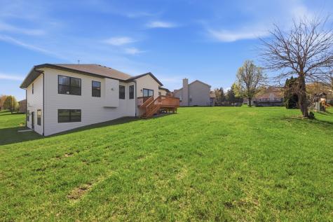391 Teaberry Court Roscoe IL 61073