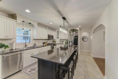 10S607 Glenn Drive Burr Ridge IL 60527