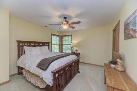 10S607 Glenn Drive Burr Ridge IL 60527