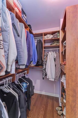10S607 Glenn Drive Burr Ridge IL 60527