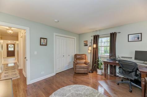 10S607 Glenn Drive Burr Ridge IL 60527