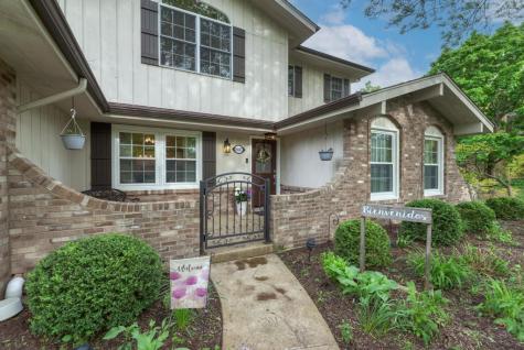 10S607 Glenn Drive Burr Ridge IL 60527