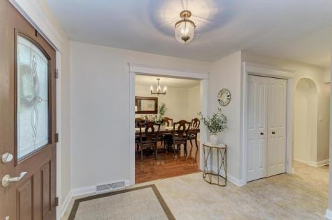 10S607 Glenn Drive Burr Ridge IL 60527