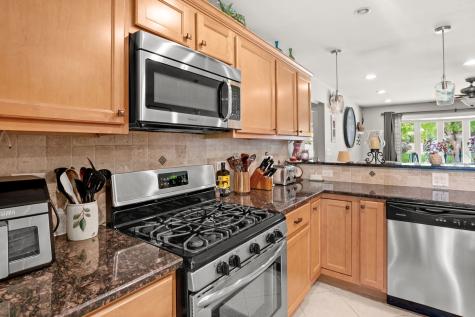 1515 Jewel Avenue St. Charles IL 60174