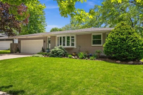 1515 Jewel Avenue St. Charles IL 60174