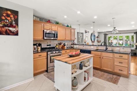 1515 Jewel Avenue St. Charles IL 60174